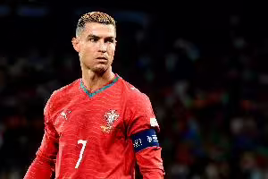 球报：同是擅自离队，卡瓦略禁赛1年，C罗禁赛30天